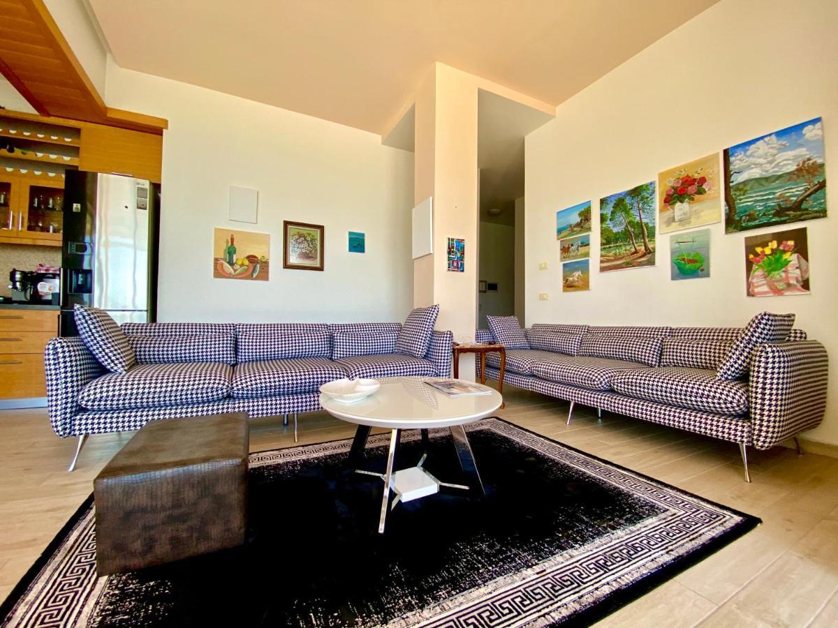 Eka Luxury Apartments Vlorë Esterno foto