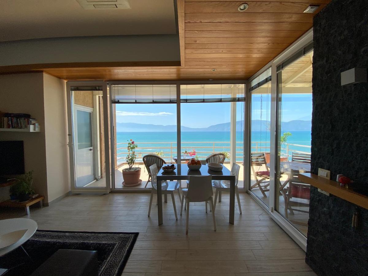 Eka Luxury Apartments Vlorë Esterno foto