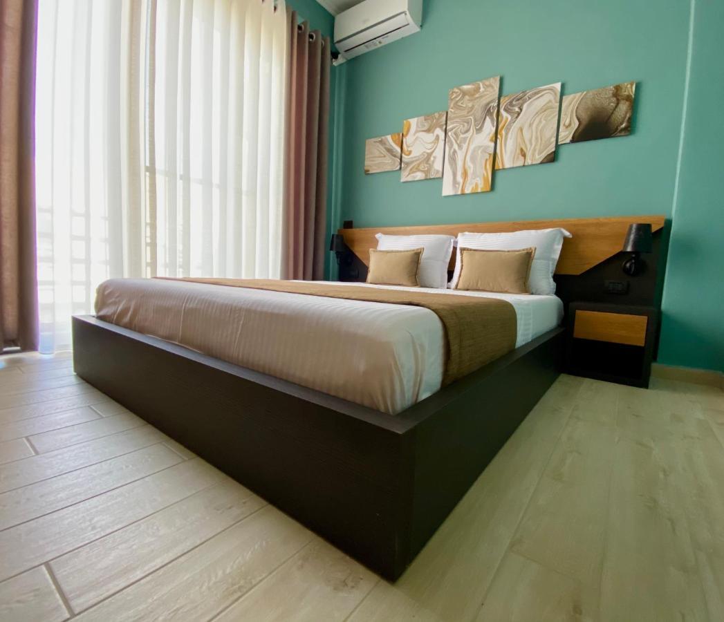 Eka Luxury Apartments Vlorë Esterno foto