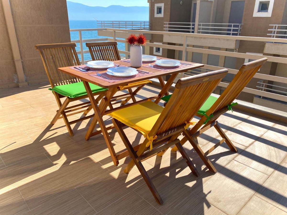 Eka Luxury Apartments Vlorë Esterno foto