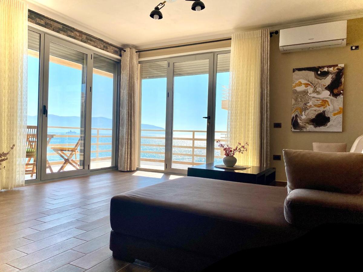 Eka Luxury Apartments Vlorë Esterno foto