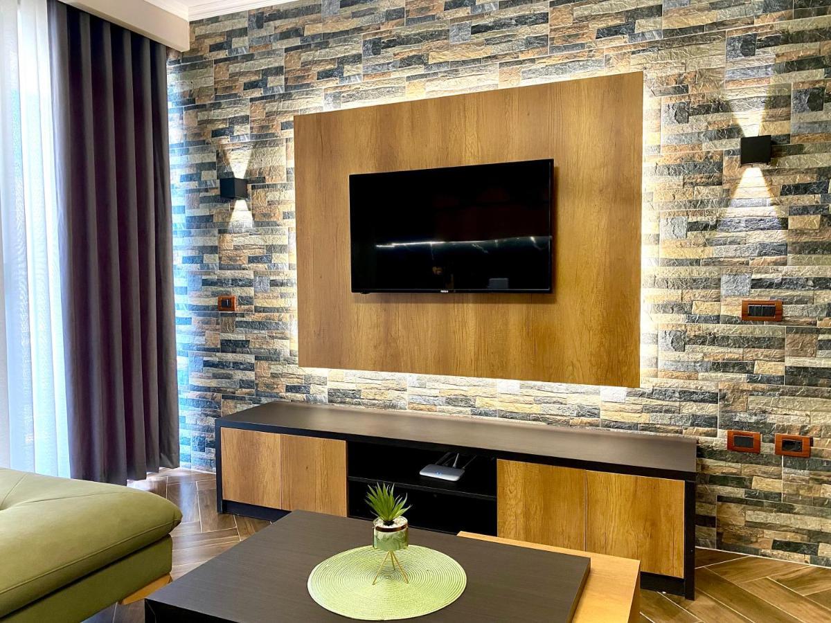 Eka Luxury Apartments Vlorë Esterno foto