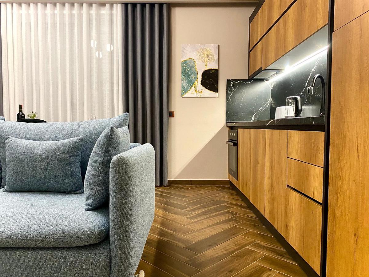 Eka Luxury Apartments Vlorë Esterno foto