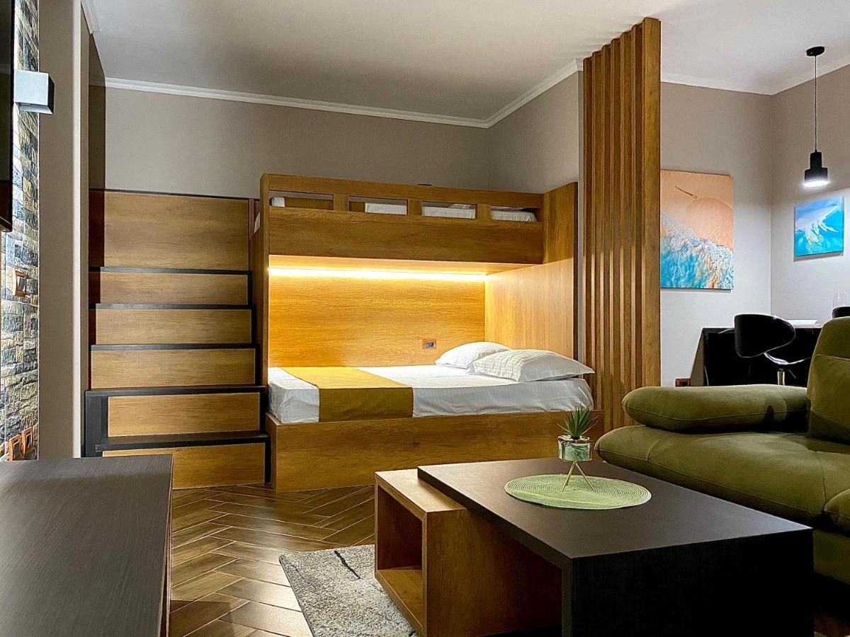 Eka Luxury Apartments Vlorë Esterno foto