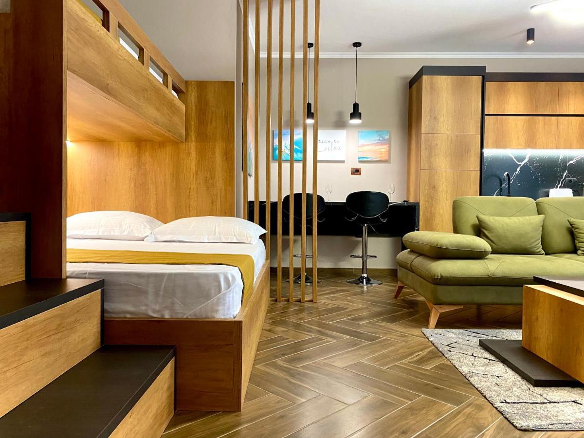 Eka Luxury Apartments Vlorë Esterno foto