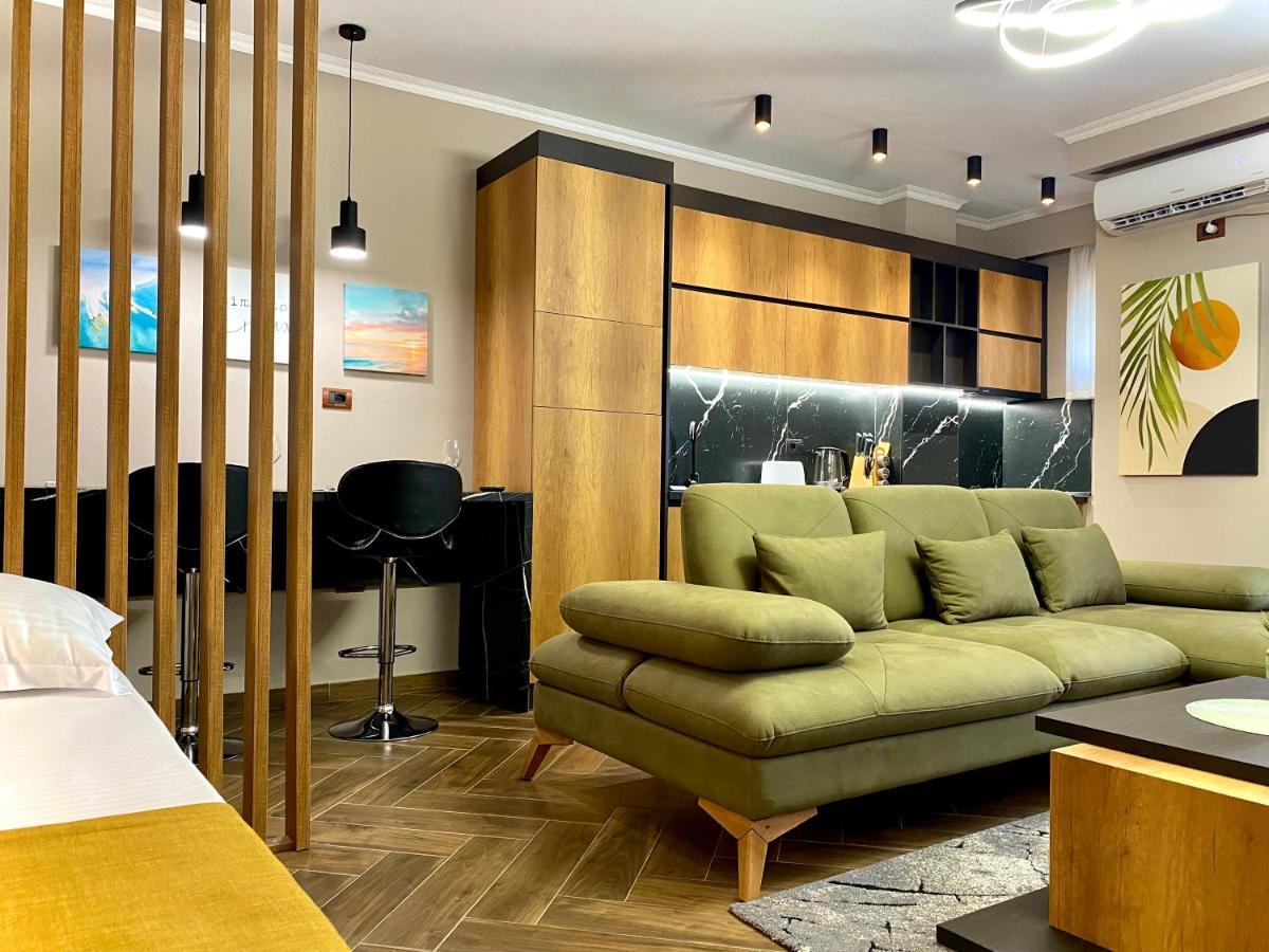 Eka Luxury Apartments Vlorë Esterno foto